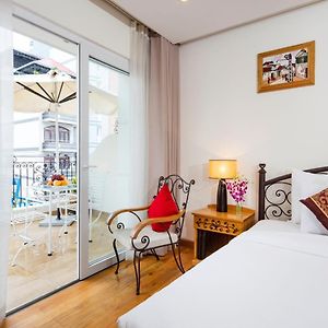 Edele Nha Trang Hotel